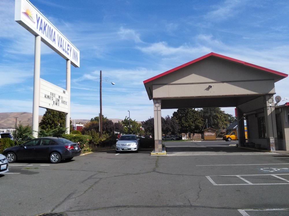 Yakima Valley Inn מראה חיצוני תמונה